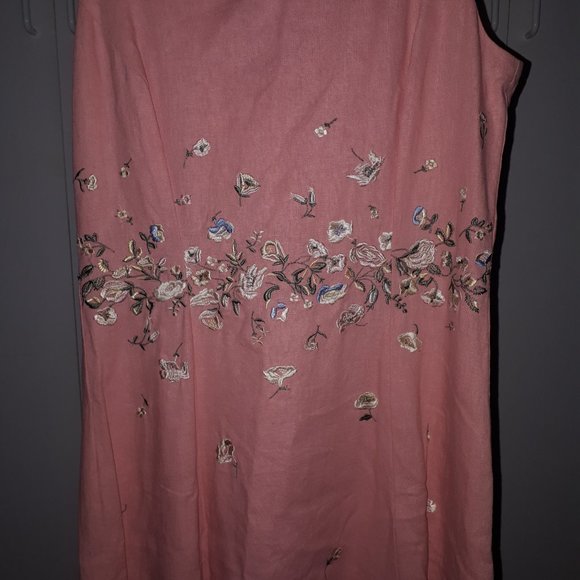 NWT Stunning embroidered Linen Mix Dress - Picture 4 of 6
